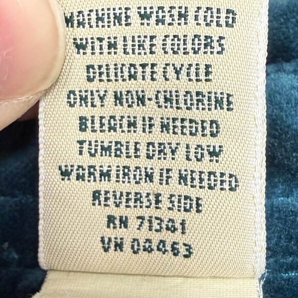 🌲🌲🌲 VINTAGE Women's L.L. BEAN Button Down Teal Velvet Shirt | Size Medium - Picture 7 of 9